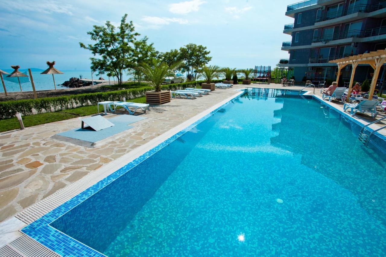 Vilmar Aparthotel Pomorie Ngoại thất bức ảnh