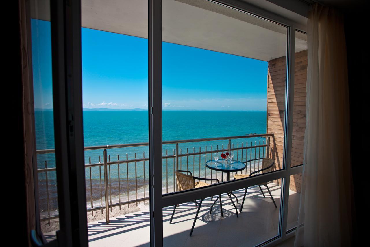 Vilmar Aparthotel Pomorie Ngoại thất bức ảnh
