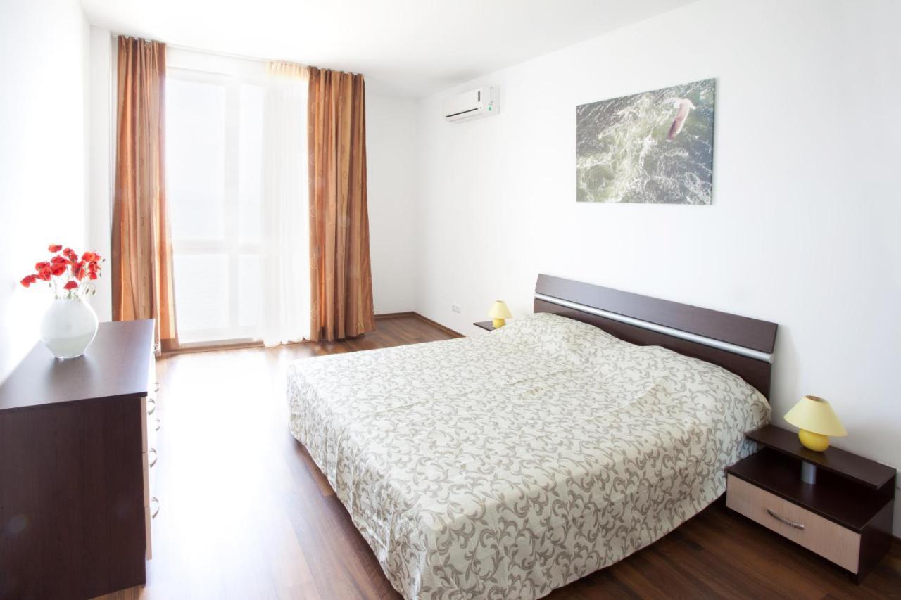 Vilmar Aparthotel Pomorie Ngoại thất bức ảnh