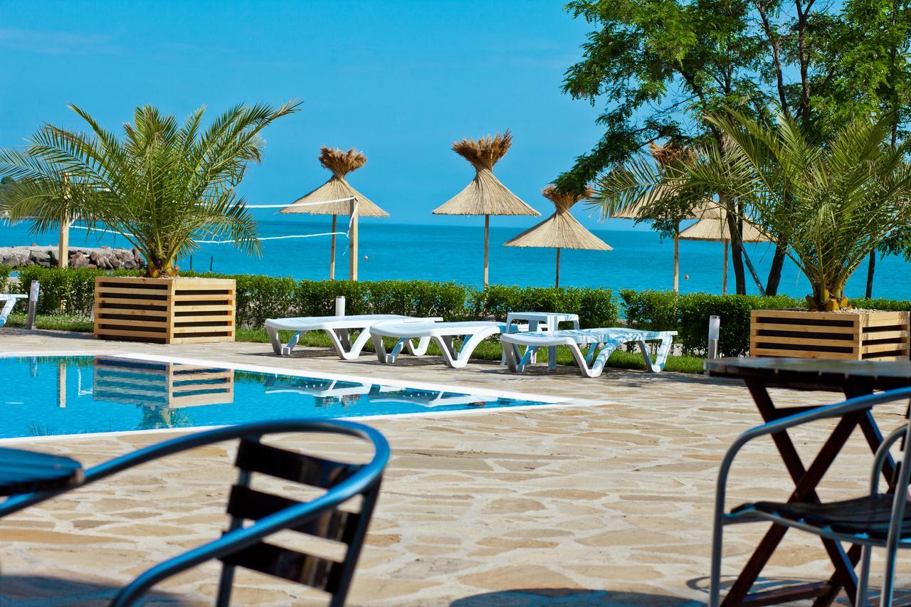 Vilmar Aparthotel Pomorie Ngoại thất bức ảnh