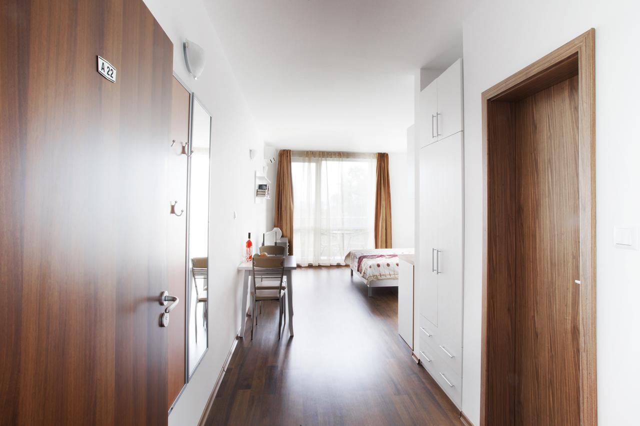 Vilmar Aparthotel Pomorie Ngoại thất bức ảnh