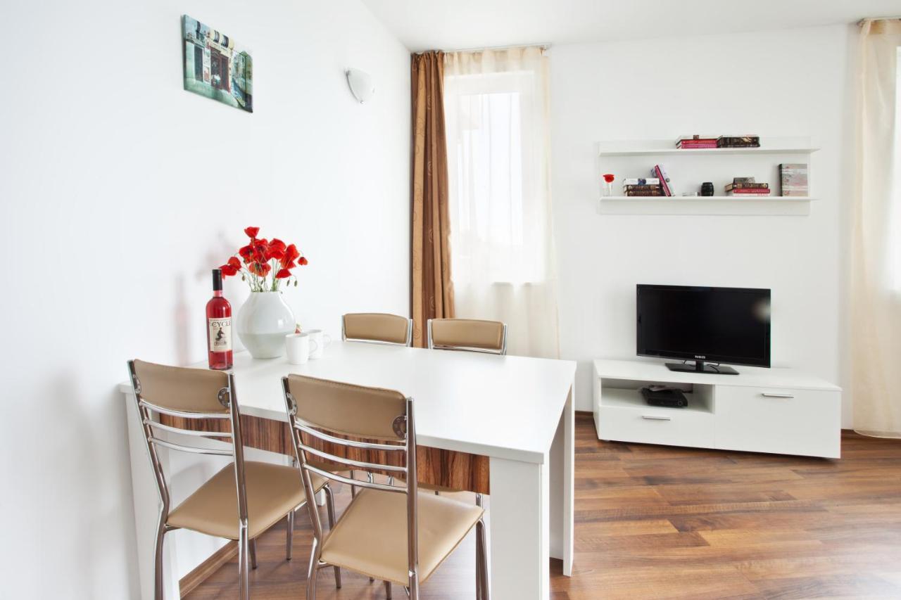 Vilmar Aparthotel Pomorie Ngoại thất bức ảnh